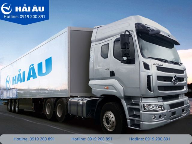 Xe đầu kéo Chenglong 375